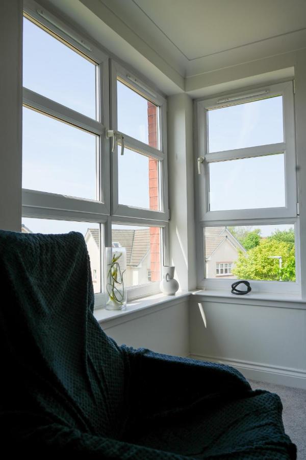 Modern Apartment Ayr Town Centre เพรสท์วิค ภายนอก รูปภาพ